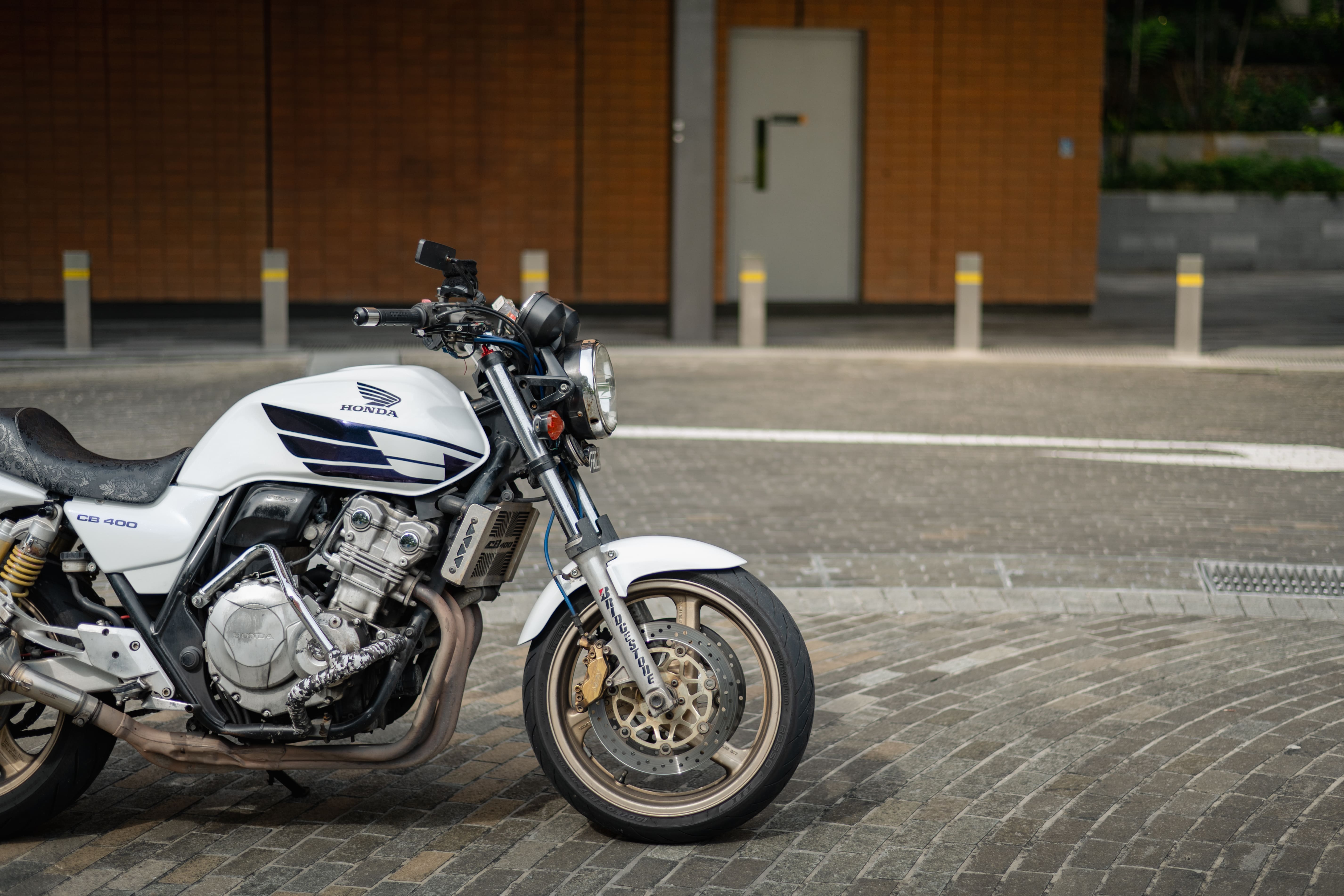 Honda Cb400 Revo thumbnail 2