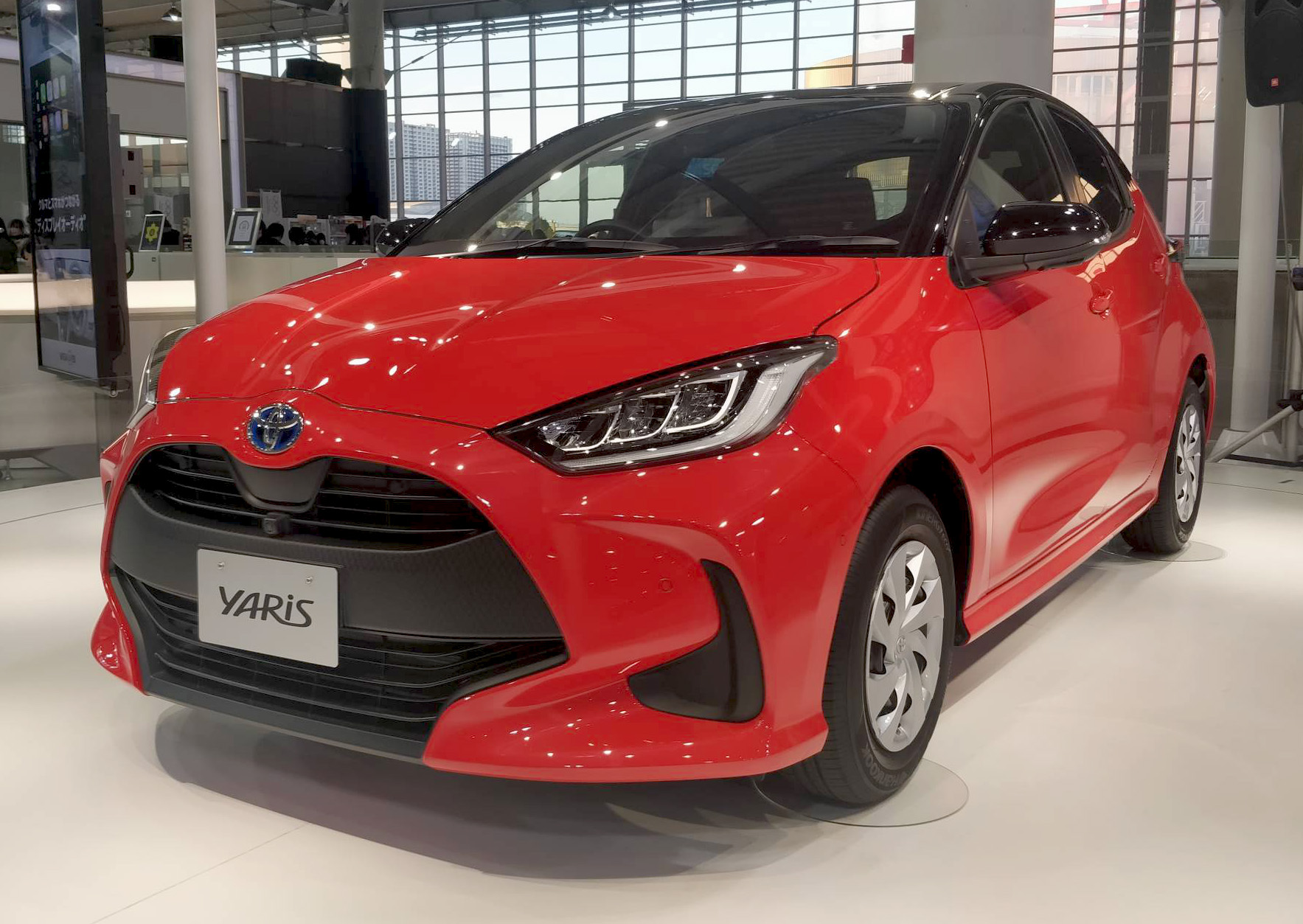 Ford Mustang thumbnail 3